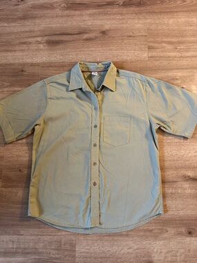 Cutter & Buck Short Sleeve Button-Down Shirt in Light Olive
